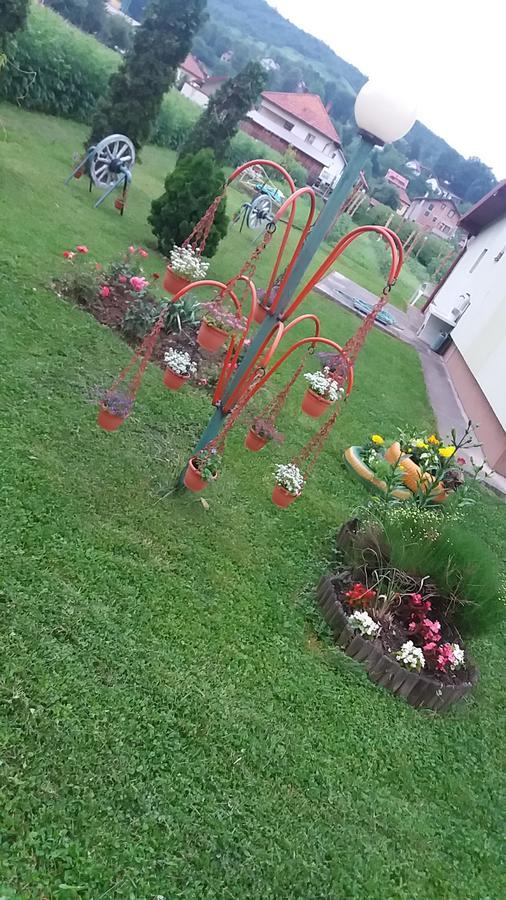 Sobe Majda Hotel Visoko Bagian luar foto